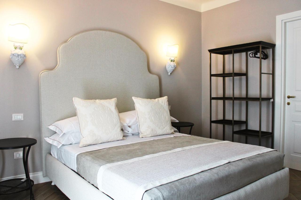 Mori E Pupe Guest House Taranto Eksteriør billede