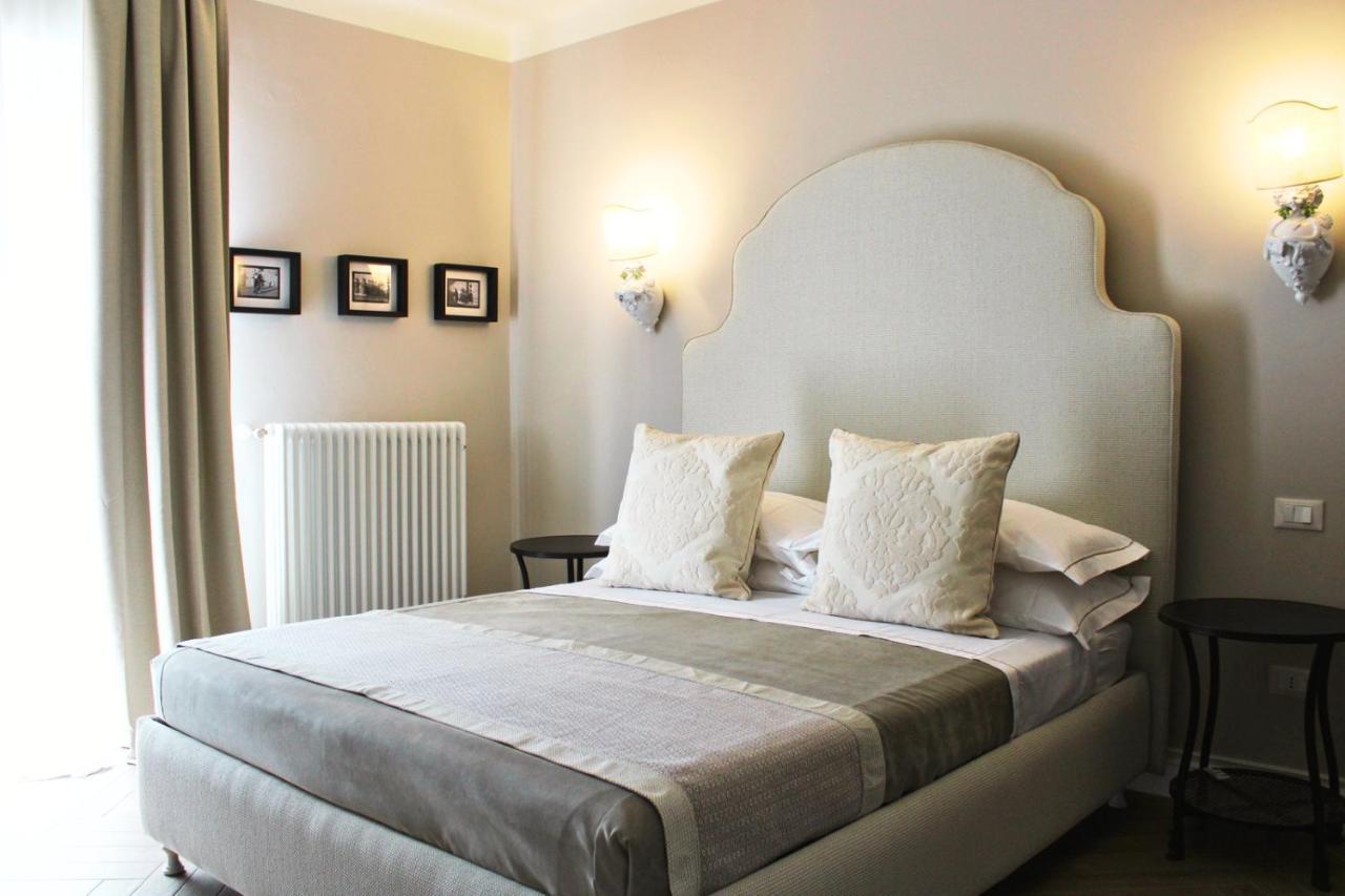 Mori E Pupe Guest House Taranto Eksteriør billede